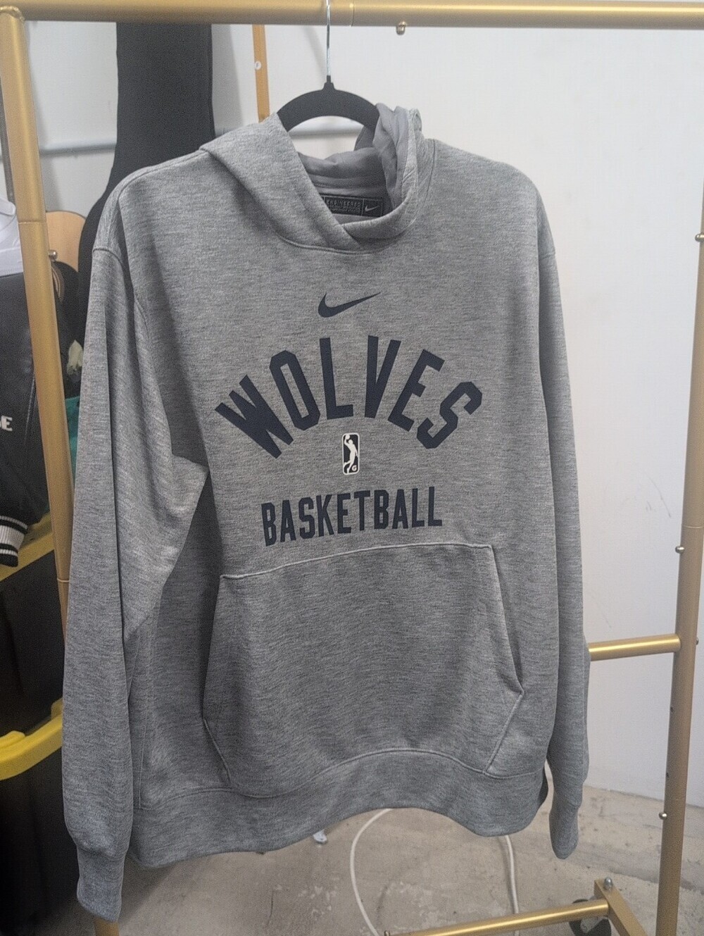 Men's Nike NBA G League Iowa Wolves basketball pullover hoodie Size L NWT